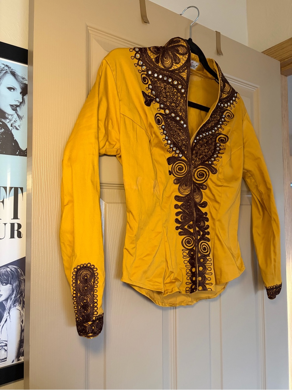 Yellow Embroidered Jacket - Picture 2 of 10